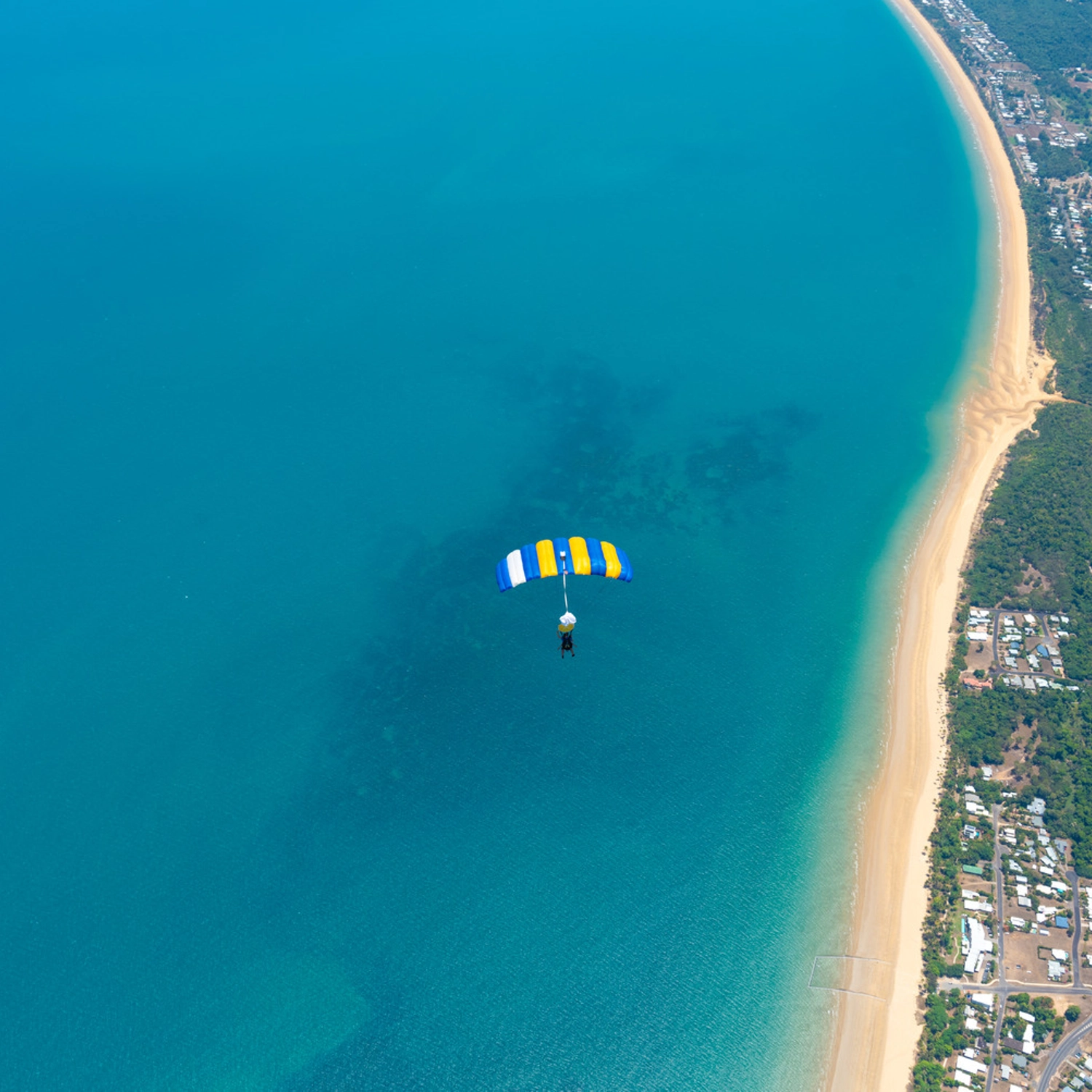 Mission Beach Tandem 15,000ft Skydive with Mission Beach Transfers 5