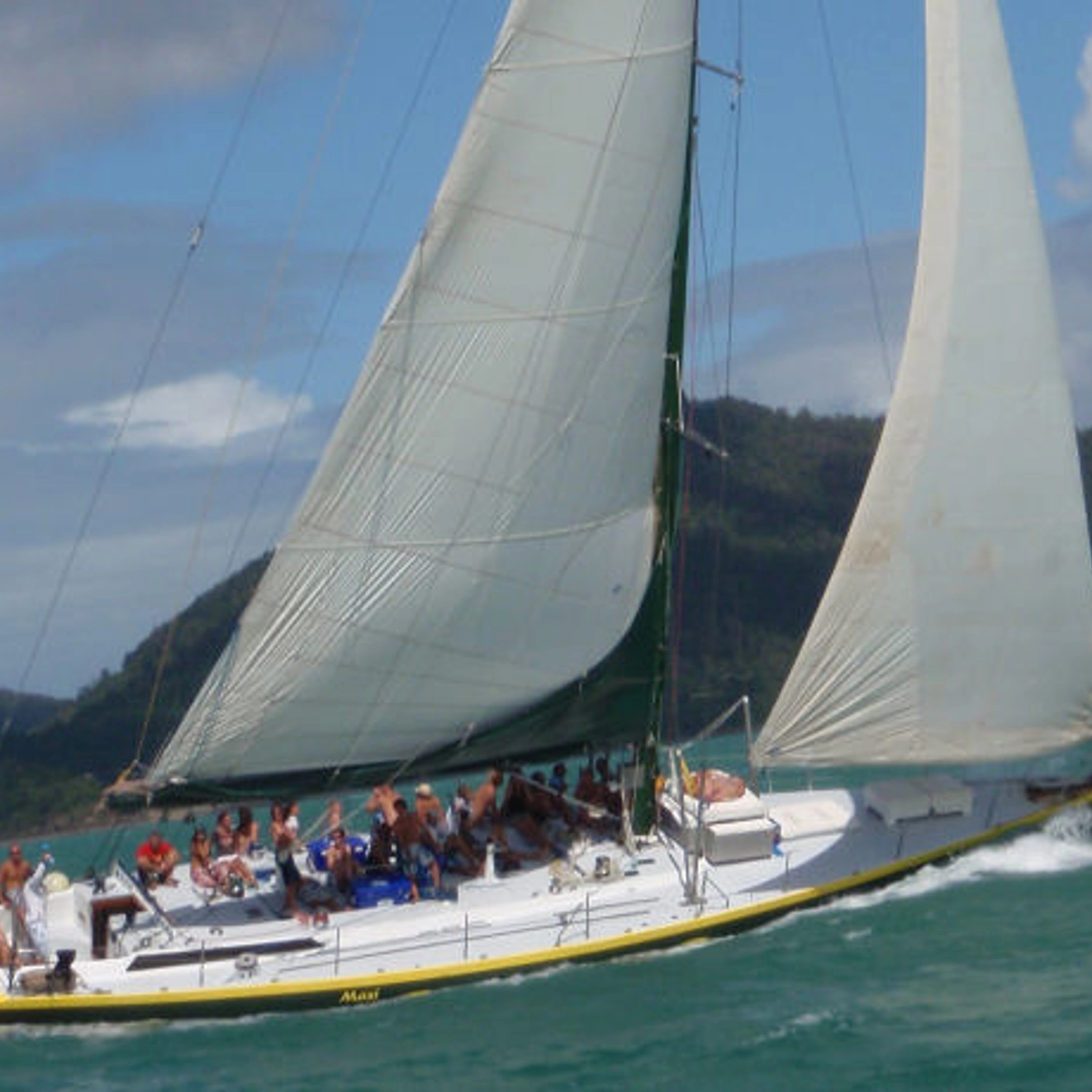 Apollo 2 Day 2 Night Whitsundays Sailing 8